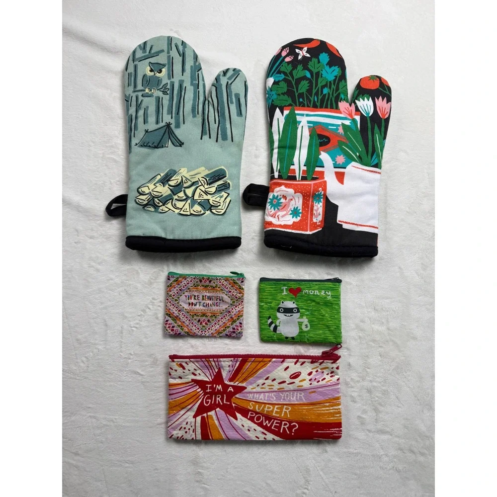 Blue Q Oven Mitts and Zipper Pouch Bundle Funny Graphic Kitchen Accessories